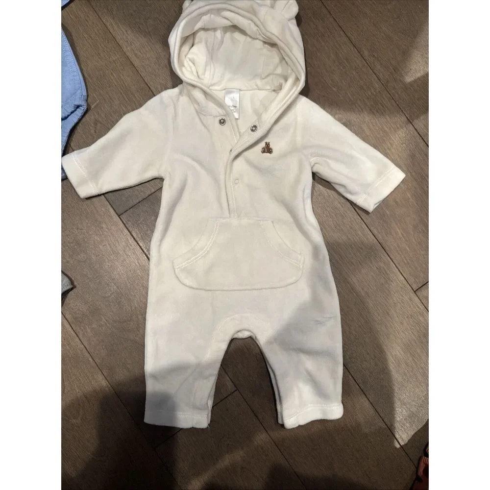 NWT Gap 0-3 Bundle Baby Boy Set Jumpsuit Four‎ Piece Sets And Hat